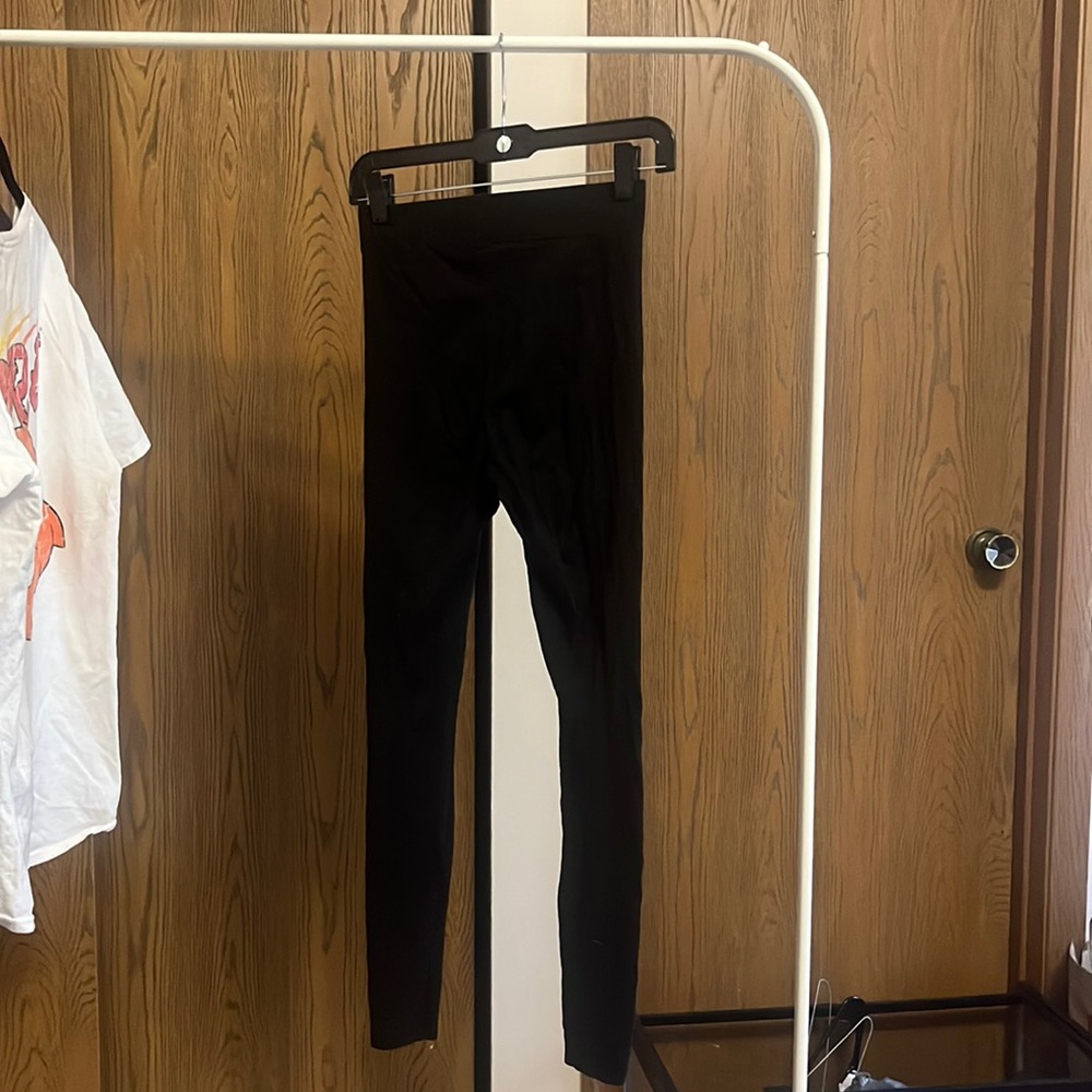 Forever 21 black leggings size small
